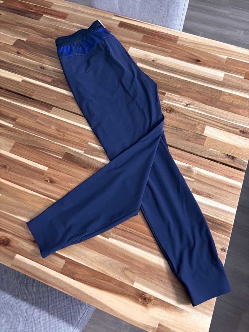 Men’s Greyson Performance Jogger Pants – Size Medium - Picture 2 of 3